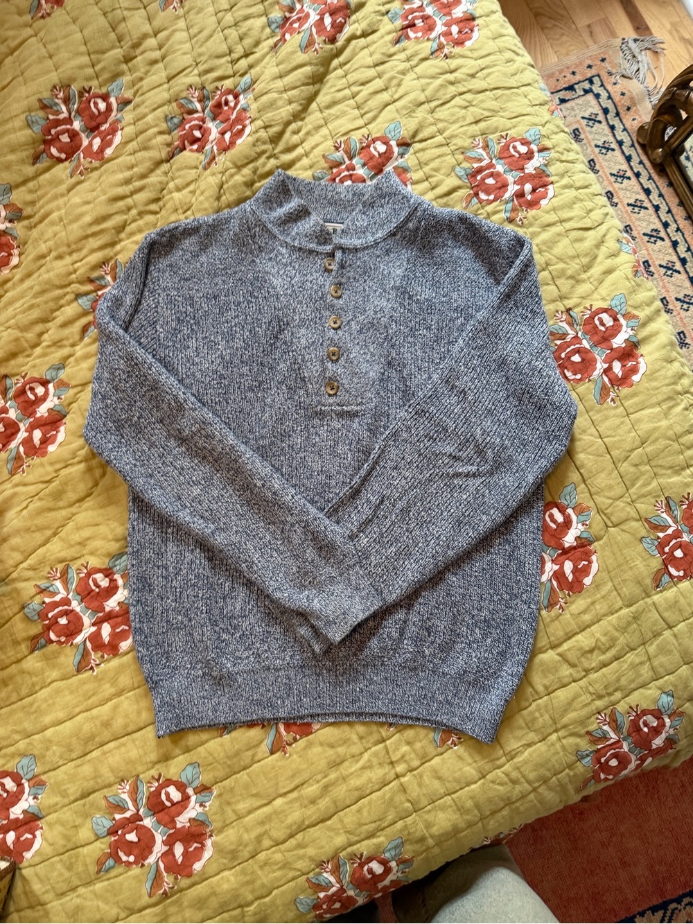 PERFECT VINTAGE Men's Navy and Grey LL BEAN Marled Henley Sweater